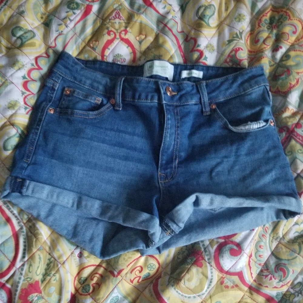 Regeneration by Celebrity Pink Women's Jean Shorts Sz 7/28